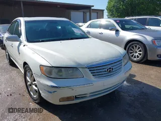 2006 Hyundai Azera SE with VIN KMHFC46F66A097045, listed as a IAAI auction lot 41998208 with 203,817 mi miles and . Bid and sale history available at DreamBid. Image 1.