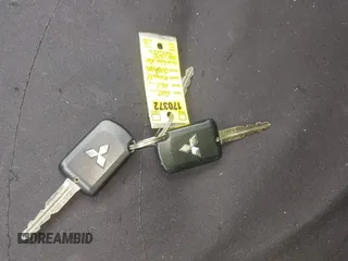 2017 Mitsubishi Mirage ES z VIN ML32F3FJ9HHF13291, wystawiony jako IAAI lot #42340317 z przebiegiem 82 956 mil mil oraz . Historia ofert i sprzedaży dostępna na DreamBid. Obrazek 11.