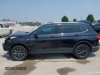 2023 Volkswagen Tiguan SE with VIN 3VVNB7AX5PM017938, listed as a IAAI auction lot 42453818 with 177,906 mi miles and . Bid and sale history available at DreamBid. Image 15.