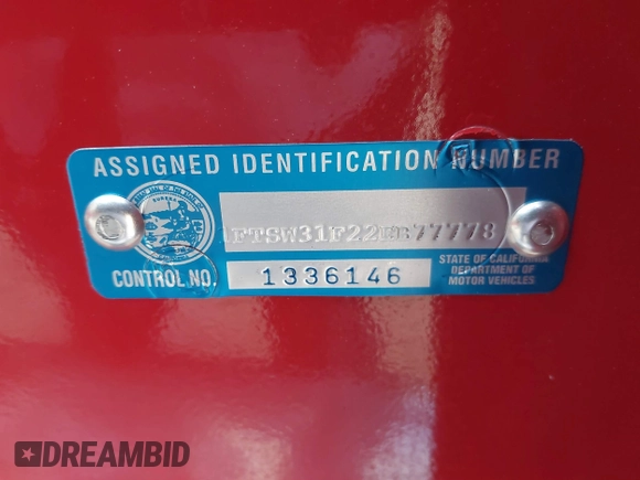 2002 Ford F-350 XL with VIN 1FTSW31F22EB77778, listed as a IAAI auction lot 41701837 with Not provided miles and . Bid and sale history available at DreamBid. Image 9.