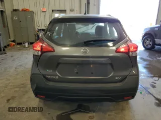 2019 Nissan Kicks S z VIN 3N1CP5CU5KL527934, wystawiony jako Copart lot #56354865 z przebiegiem 134 063 mil mil oraz Czysty tytuł • Clean title. Historia ofert i sprzedaży dostępna na DreamBid. Obrazek 6.