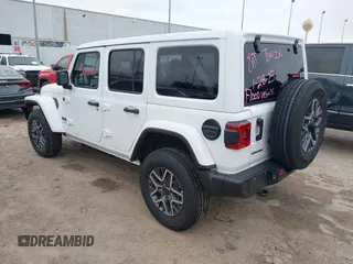 2025 Jeep Wrangler Sahara with VIN 1C4PJXEN6SW526206, listed as a IAAI auction lot 41610649 with 3,497 mi miles and . Bid and sale history available at DreamBid. Image 3.