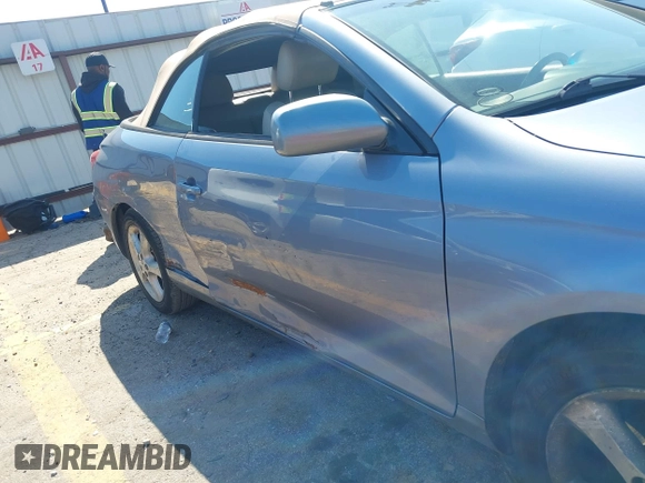2004 Toyota Solara SE with VIN 4T1FA38P04U028451, listed as a IAAI auction lot 41773541 with 176,965 mi miles. Bid and sale history available at carsss.com. Image 6.