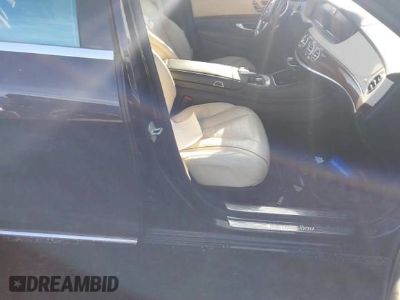 2015 Mercedes-Benz S 550 with VIN WDDUG8FB9FA126841, listed as a IAAI auction lot 41643256 with 130,460 mi miles and . Bid and sale history available at carsss.com. Image 5.