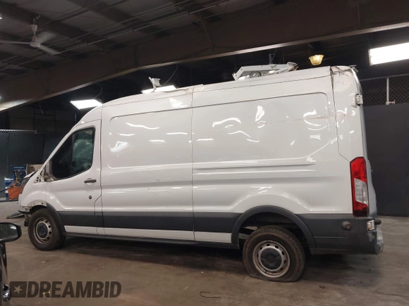 2016 Ford Transit z VIN 1FTBW2CGXGKA81714, wystawiony jako IAAI lot #41699102 z przebiegiem 179 402 mil mil oraz . Historia ofert i sprzedaży dostępna na DreamBid. Obrazek 15.