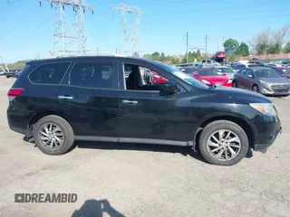 2014 Nissan Pathfinder SV with VIN 5N1AR2MM1EC682262, listed as a IAAI auction lot 42132205 with 235,107 mi miles. Bid and sale history available at carsss.com. Image 14.