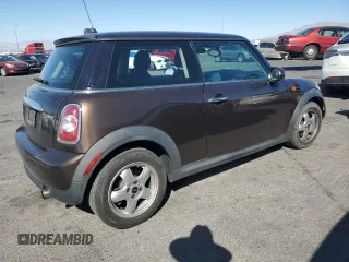 2011 MINI Hardtop with VIN WMWSU3C55BT094204, listed as a Copart auction lot 53994195 with 132,938 mi miles and Clean Title. Bid and sale history available at DreamBid. Image 3.