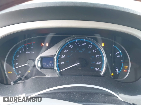 2013 Toyota Sienna XLE AAS with VIN 5TDYK3DC9DS380445, listed as a IAAI auction lot 41308312 with 174,325 mi miles and . Bid and sale history available at DreamBid. Image 7.