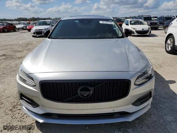 2017 Volvo S90 Momentum with VIN YV1102AK2H1010982, listed as a Copart auction lot 78193174 with 0 mi miles and Non Repairable. Bid and sale history available at carsss.com. Image 5.