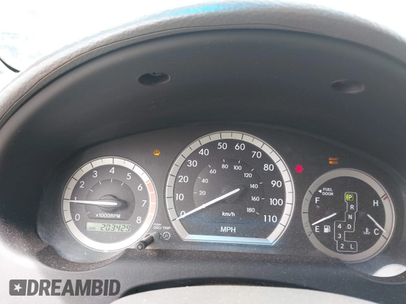 2005 Toyota Sienna LE with VIN 5TDBA23C95S052383, listed as a IAAI auction lot 41804026 with 203,429 mi miles. Bid and sale history available at carsss.com. Image 7.