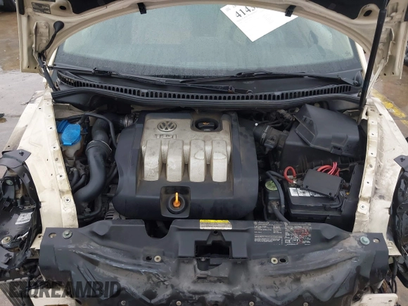 2006 Volkswagen Beetle with VIN 3VWRR31C66M423272, listed as a IAAI auction lot 41435736 with 133,042 mi miles and . Bid and sale history available at DreamBid. Image 10.