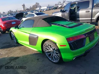 2017 Audi R8 z VIN WUAVACFX5H7903923, wystawiony jako IAAI lot #41348191 z przebiegiem 53 883 mil mil oraz . Historia ofert i sprzedaży dostępna na DreamBid. Obrazek 3.