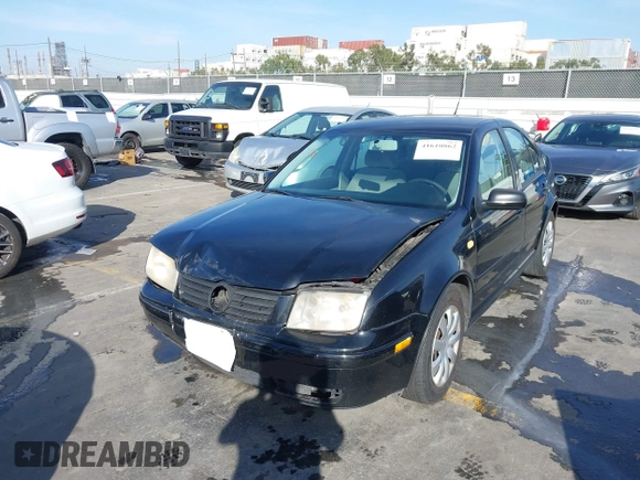 2000 Volkswagen Jetta GLS z VIN 3VWSA29M3YM047424, wystawiony jako IAAI lot #41610862 z przebiegiem 216 902 mil mil oraz . Historia ofert i sprzedaży dostępna na DreamBid. Obrazek 6.