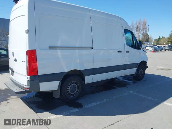 2020 Mercedes-Benz Sprinter Cargo with VIN W1W70BGY8LT026861, listed as a IAAI auction lot 41679015 with 96,367 mi miles and . Bid and sale history available at carsss.com. Image 4.