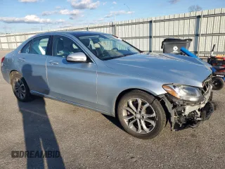 2016 Mercedes-Benz C 300 Luxury with VIN 55SWF4KB1GU113934, listed as a Copart auction lot 87175184 with 97,937 mi miles and Salvage title. Bid and sale history available at DreamBid. Image 4.