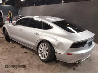 2012 Audi A7 z VIN WAUWGCFC2CN091270, wystawiony jako IAAI lot #41261927 z przebiegiem 109 756 mil mil oraz . Historia ofert i sprzedaży dostępna na DreamBid. Obrazek 3.