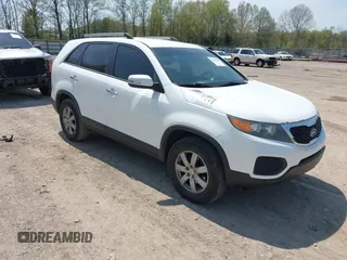 2011 Kia Sorento LX with VIN 5XYKT3A1XBG037157, listed as a IAAI auction lot 42041481 with 196,151 mi miles and . Bid and sale history available at DreamBid. Image 1.