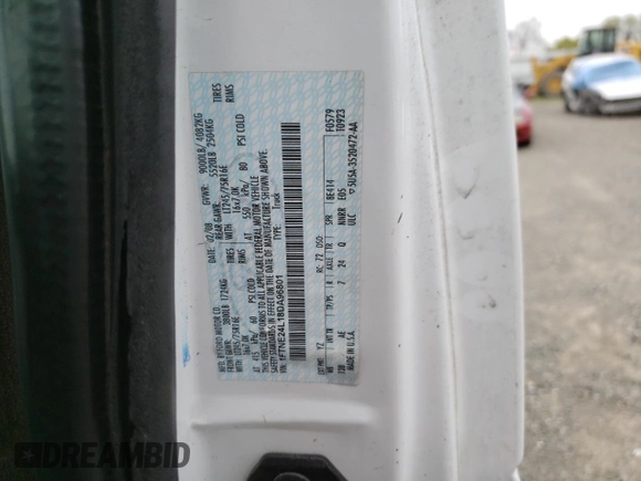 2008 Ford Econoline Cargo Commercial z VIN 1FTNE24L18DA96801, wystawiony jako Copart lot #50014355 z przebiegiem 145 664 mil mil oraz Czysty tytuł • Clean title. Historia ofert i sprzedaży dostępna na DreamBid. Obrazek 13.