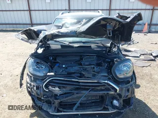 2019 MINI Countryman Cooper с VIN WMZYV5C50K3F57360, выставлен на аукционе IAAI как лот 42544175 с пробегом 92 939 миль миль и . История ставок и продаж доступна на DreamBid. Изображение 6.