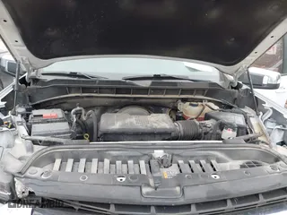 2019 Chevrolet Silverado 1500 LT with VIN 1GCRYDED7KZ349058, listed as a IAAI auction lot 41568500 with 115,928 mi miles. Bid and sale history available at carsss.com. Image 10.