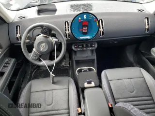2025 MINI Countryman S with VIN WMZ23GA00S7P60432, listed as a Copart auction lot 53447665 with 6,456 mi miles and Salvage title. Bid and sale history available at DreamBid. Image 8.