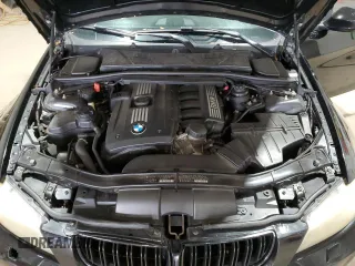 2011 BMW 3 Series 328i xDrive z VIN WBAPK5C57BF125958, wystawiony jako Copart lot #55773745 z przebiegiem 206 743 mil mil oraz Szkoda całkowita • Salvage title. Historia ofert i sprzedaży dostępna na DreamBid. Obrazek 11.