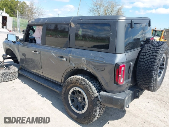 2022 Ford Bronco with VIN 1FMEE5DP3NLB03118, listed as a IAAI auction lot 42096181 with 62,685 mi miles and . Bid and sale history available at DreamBid. Image 3.