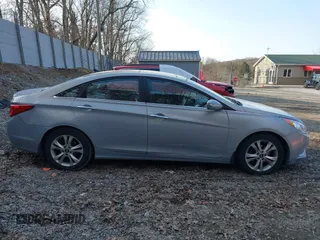 2013 Hyundai Sonata Limited with VIN 5NPEC4ACXDH516663, listed as a IAAI auction lot 41768649 with 57,983 mi miles and . Bid and sale history available at carsss.com. Image 13.