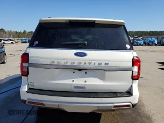2024 Ford Expedition XLT z VIN 1FMJU1H87REA11212, wystawiony jako Copart lot #46078225 z przebiegiem 7801 mil mil oraz Szkody całkowita. Historia ofert i sprzedaży dostępna na DreamBid. Obrazek 6.