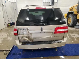 2008 Lincoln Navigator with VIN 5LMFU28548LJ12295, listed as a Copart auction lot 45897995 with 210,181 mi miles and Clean title. Bid and sale history available at DreamBid. Image 6.