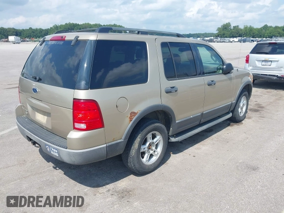 2003 Ford Explorer XLT with VIN 1FMZU73E33UC33391, listed as a IAAI auction lot 42727673 with 285,433 mi miles and . Bid and sale history available at DreamBid. Image 4.