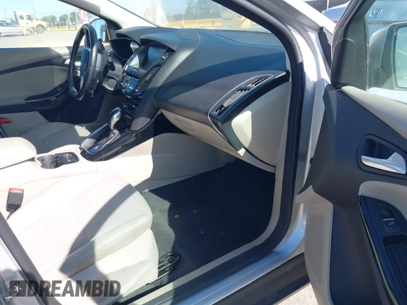 2013 Ford Focus Electric with VIN 1FADP3R40DL364398, listed as a IAAI auction lot 42509482 with 87,611 mi miles and . Bid and sale history available at DreamBid. Image 5.