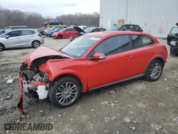 2009 Volvo C30 z VIN YV1MK672992142333, wystawiony jako Copart lot #47728015 z przebiegiem 110 622 mil mil oraz Szkoda całkowita • Salvage title. Historia ofert i sprzedaży dostępna na DreamBid. Obrazek 1.