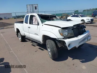 2010 Toyota Tacoma with VIN 5TEUU4EN6AZ719935, listed as a IAAI auction lot 42567116 with 238,348 mi miles and . Bid and sale history available at DreamBid. Image 1.