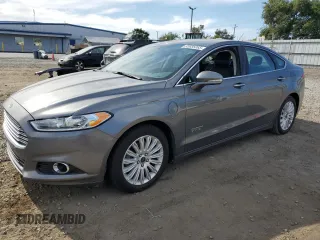 2014 Ford Fusion Titanium with VIN 3FA6P0SU0ER269439, listed as a Copart auction lot 52685265 with 150,992 mi miles and Salvage title. Bid and sale history available at DreamBid. Image 1.