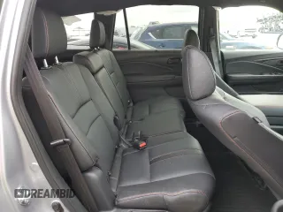 2024 Honda Passport TrailSport z VIN 5FNYF8H65RB001572, wystawiony jako Copart lot #54757945 z przebiegiem 18 872 mil mil oraz Szkoda całkowita • Salvage title. Historia ofert i sprzedaży dostępna na DreamBid. Obrazek 11.