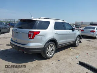 2018 Ford Explorer XLT z VIN 1FM5K7D86JGB78363, wystawiony jako IAAI lot #42028732 z przebiegiem 97 745 mil mil oraz . Historia ofert i sprzedaży dostępna na DreamBid. Obrazek 4.