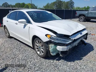 2017 Ford Fusion SE z VIN 3FA6P0HD9HR388280, wystawiony jako IAAI lot #41999377 z przebiegiem 193 697 mil mil oraz . Historia ofert i sprzedaży dostępna na DreamBid. Obrazek 1.