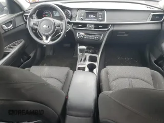 2017 Kia Optima LX z VIN 5XXGT4L39HG145177, wystawiony jako Copart lot #60288975 z przebiegiem 89 237 mil mil oraz Szkoda całkowita • Salvage title. Historia ofert i sprzedaży dostępna na DreamBid. Obrazek 8.