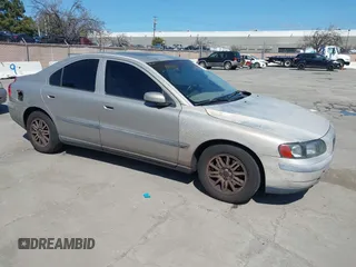 2004 Volvo S60 с VIN YV1RS64A842389787, выставлен на аукционе IAAI как лот 41853856 с пробегом 54 305 миль миль и . История ставок и продаж доступна на DreamBid. Изображение 1.