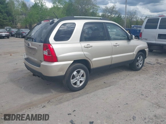 2009 Kia Sportage LX with VIN KNDJE723897625045, listed as a IAAI auction lot 42226159 with 201,266 mi miles and . Bid and sale history available at carsss.com. Image 4.