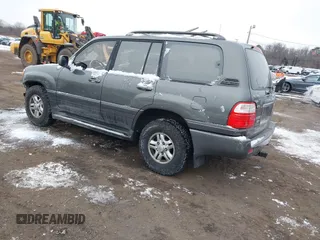 2000 Lexus LX 470 with VIN JT6HT00W9Y0096647, listed as a IAAI auction lot 41376347 with 231,916 mi miles and . Bid and sale history available at DreamBid. Image 3.