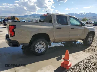 2023 Chevrolet Colorado 2WD Work Truck z VIN 1GCGSBEC8P1260447, wystawiony jako Copart lot #56100455 z przebiegiem 13 688 mil mil oraz Czysty tytuł • Clean title. Historia ofert i sprzedaży dostępna na DreamBid. Obrazek 3.