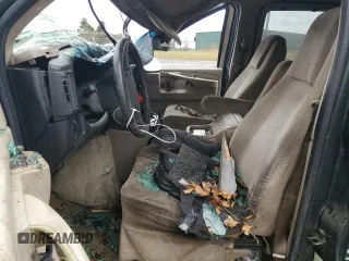 2003 GMC Savana Commercial C6Y with VIN 1GDFG15T731207204, listed as a Copart auction lot 45382135 with 159,886 mi miles and Salvage Title. Bid and sale history available at carsss.com. Image 7.