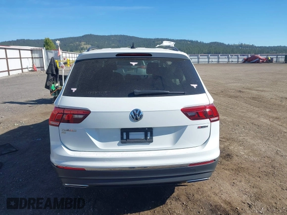 2020 Volkswagen Tiguan SE with VIN 3VV2B7AXXLM053170, listed as a IAAI auction lot 42203372 with 112,794 mi miles and . Bid and sale history available at DreamBid. Image 17.
