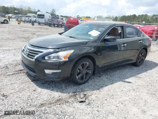 2013 Nissan Altima 2.5 SV with VIN 1N4AL3AP3DC904184, listed as a IAAI auction lot 41952198 with 178,217 mi miles. Bid and sale history available at carsss.com. Image 2.