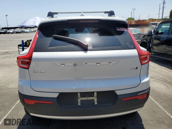 2021 Volvo XC40 Inscription with VIN YV4162UL5M2564818, listed as a Copart auction lot 58443445 with 36,557 mi miles and Salvage title. Bid and sale history available at DreamBid. Image 6.