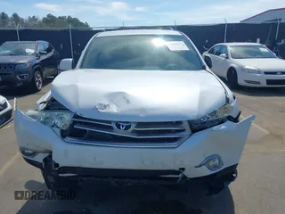2013 Toyota Highlander with VIN 5TDZA3EH4DS042792, listed as a IAAI auction lot 41820271 with 118,536 mi miles and . Bid and sale history available at DreamBid. Image 12.