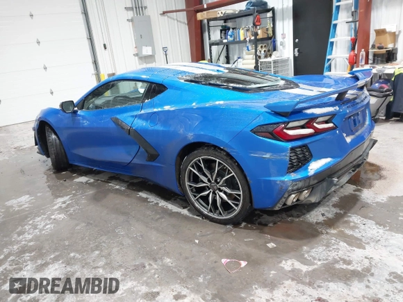 2025 Chevrolet Corvette 1LT with VIN 1G1YA2D42S5105159, listed as a IAAI auction lot 41339189 with 877 mi miles. Bid and sale history available at carsss.com. Image 3.