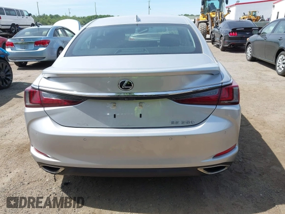 2020 Lexus ES 350 with VIN 58ADZ1B11LU068649, listed as a IAAI auction lot 42289047 with 38,593 mi miles and . Bid and sale history available at DreamBid. Image 16.